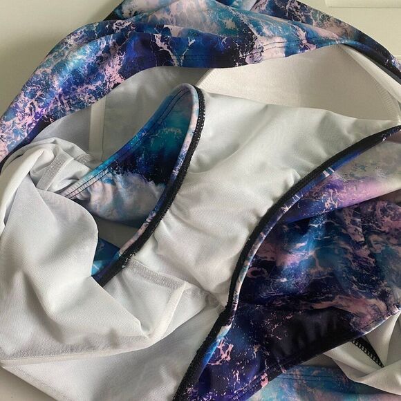 NWOT Torrid Active Wireless Ocean Wave Scoop Back One Piece Swimsuit, Size 2 - Picture 9 of 9